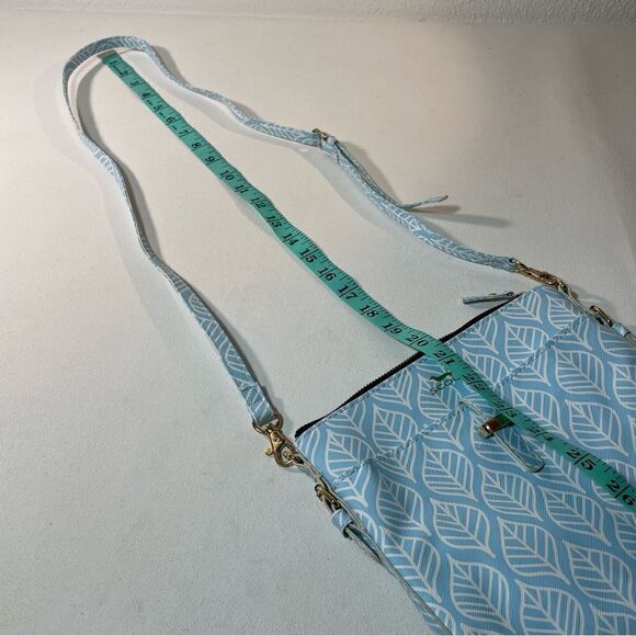 Scout Taylor light blue and white print crossbody bag - Picture 6 of 12